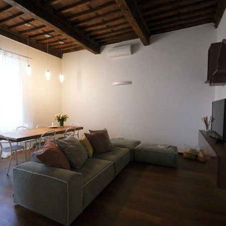 Tabacchi Luxury Apartment In Lucca Historical Center Near Toll Parking Exterior foto