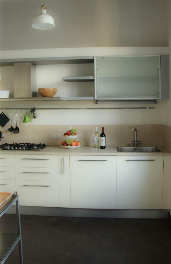 Tabacchi Luxury Apartment In Lucca Historical Center Near Toll Parking Exterior foto