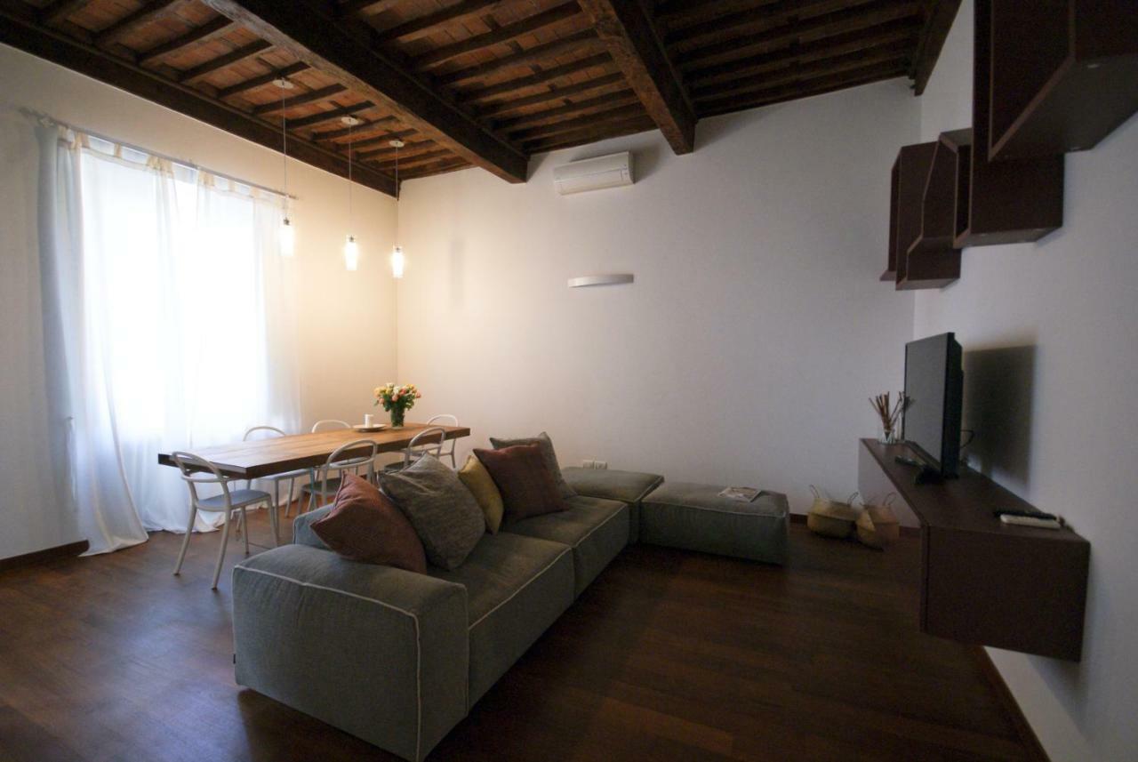 Tabacchi Luxury Apartment In Lucca Historical Center Near Toll Parking Exterior foto