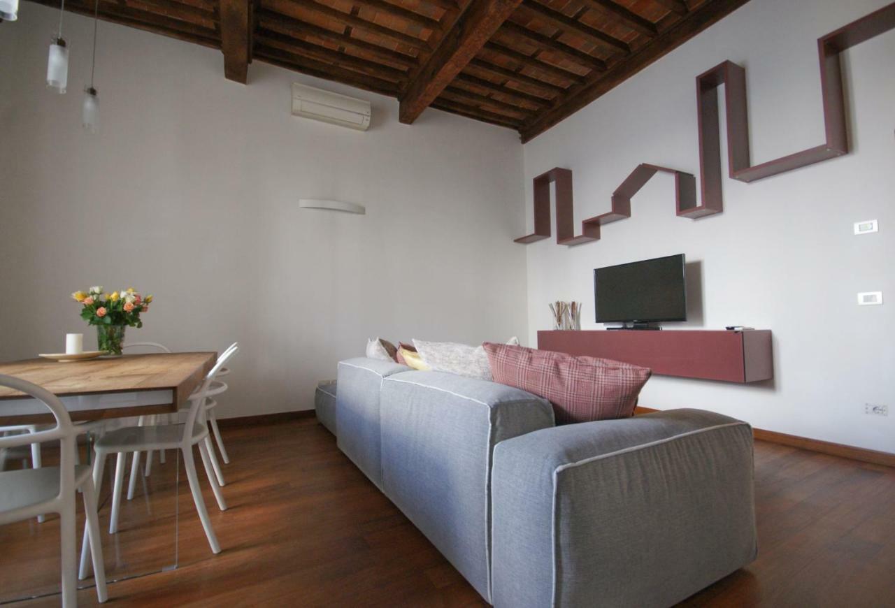 Tabacchi Luxury Apartment In Lucca Historical Center Near Toll Parking Exterior foto