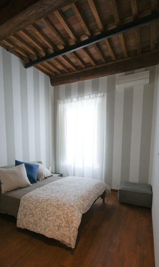 Tabacchi Luxury Apartment In Lucca Historical Center Near Toll Parking Exterior foto